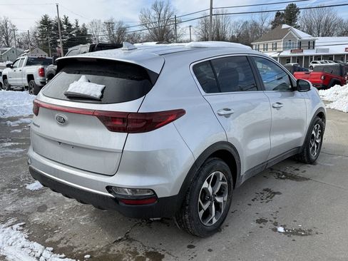 Used 2020 Kia Sportage LX image 5