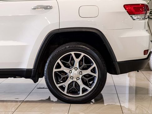 Used 2019 Jeep Grand Cherokee Limited AWD/4WD image 7