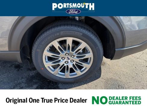 New 2026 Ford Explorer Active w/ Active Comfort Package image 34