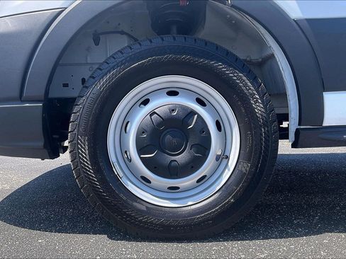 Used 2025 Ford Transit 150 Low Roof RWD image 9