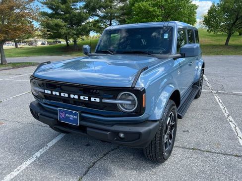 Used 2025 Ford Bronco Outer Banks AWD/4WD image 4