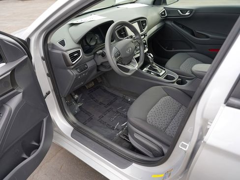 Used 2018 Hyundai Ioniq Blue image 13