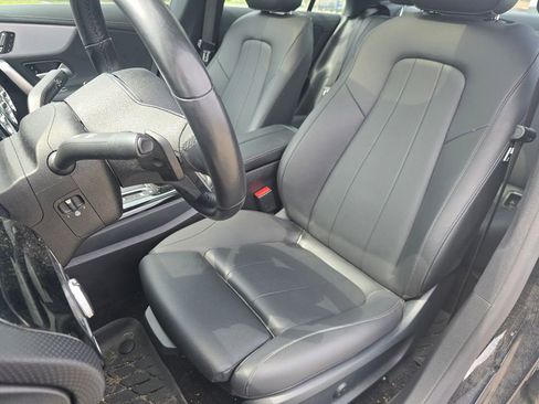 Used 2021 Mercedes-Benz CLA 250 4MATIC image 23