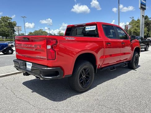 Used 2021 Chevrolet Silverado 1500 LT Trail Boss w/ LT Trail Boss Premium Package AWD/4WD image 3
