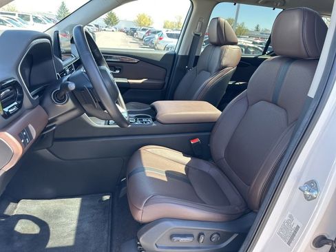 Used 2024 Honda Pilot Elite image 20