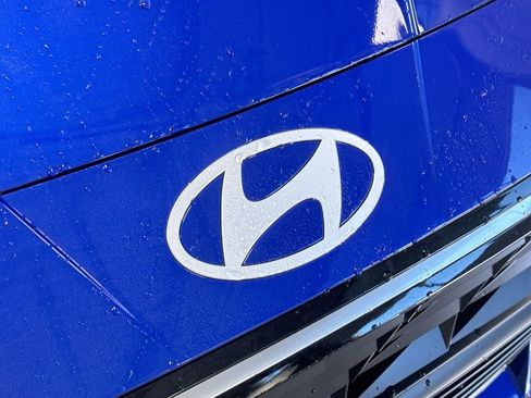 Certified 2025 Hyundai Elantra SEL FWD image 8