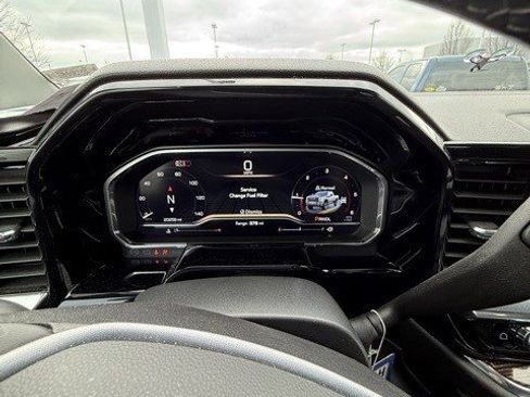 Used 2024 GMC Sierra 2500 SLE w/ SLE Convenience Package image 18