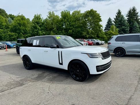 Used 2024 Land Rover Range Rover Long Wheelbase SE AWD/4WD image 8