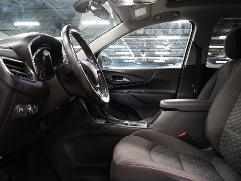 Used 2020 Chevrolet Equinox LT FWD image 10