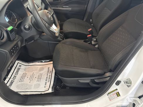 Used 2022 Nissan Kicks S FWD image 27