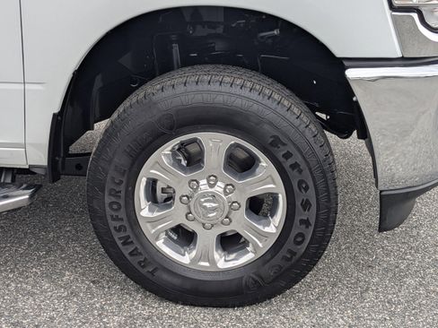 Certified 2024 RAM 2500 Big Horn w/ Bed Utility Group AWD/4WD image 10