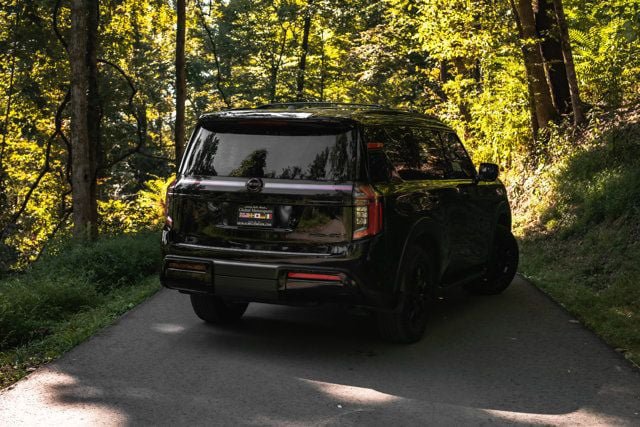 Used 2025 Nissan Armada PRO-4X AWD/4WD image 9