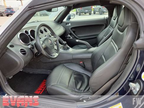 Used 2007 Pontiac Solstice Convertible w/ Premium Package RWD image 16