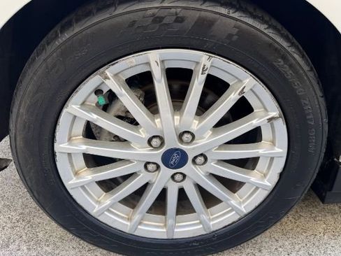 Used 2016 Ford C-MAX SE image 24