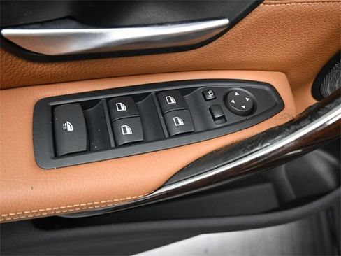 Used 2016 BMW 428i Convertible image 13