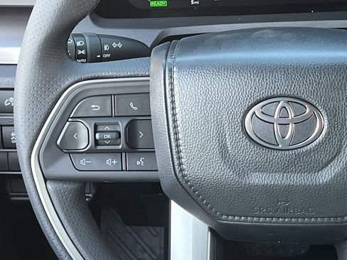 New 2026 Toyota 4Runner Limited AWD/4WD image 12