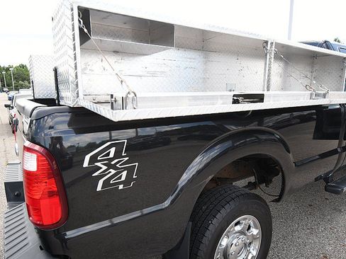 Used 2015 Ford F250 XLT w/ XLT Premium Package AWD/4WD image 24