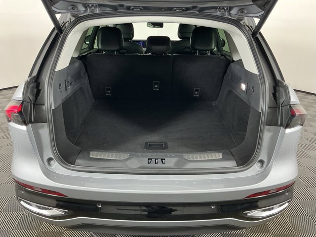 Used 2024 Lincoln Nautilus Reserve w/ Equipment Group 202A AWD/4WD image 34