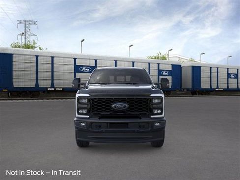 New 2026 Ford F250 Lariat w/ Black Appearance Package image 7