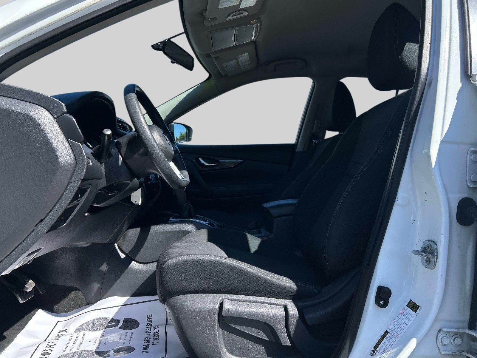 Used 2018 Nissan Rogue S AWD/4WD image 12