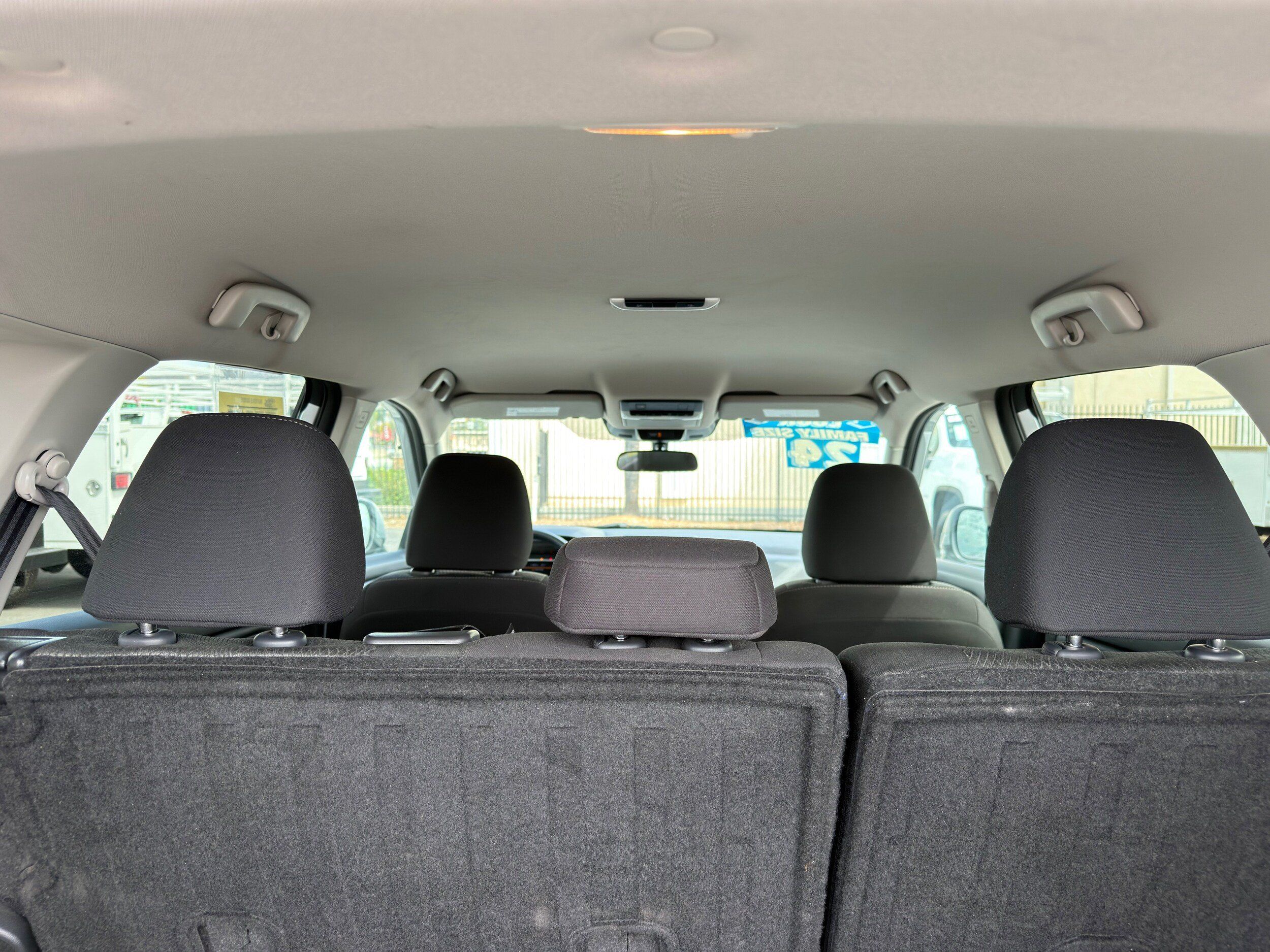 Used 2024 Nissan Rogue SV AWD/4WD image 16