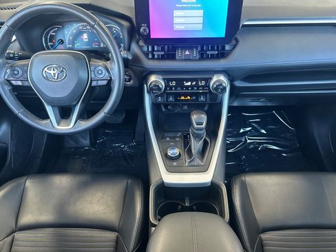 Used 2023 Toyota RAV4 XSE AWD/4WD image 12
