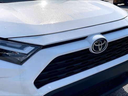Used 2024 Toyota RAV4 XLE FWD image 28