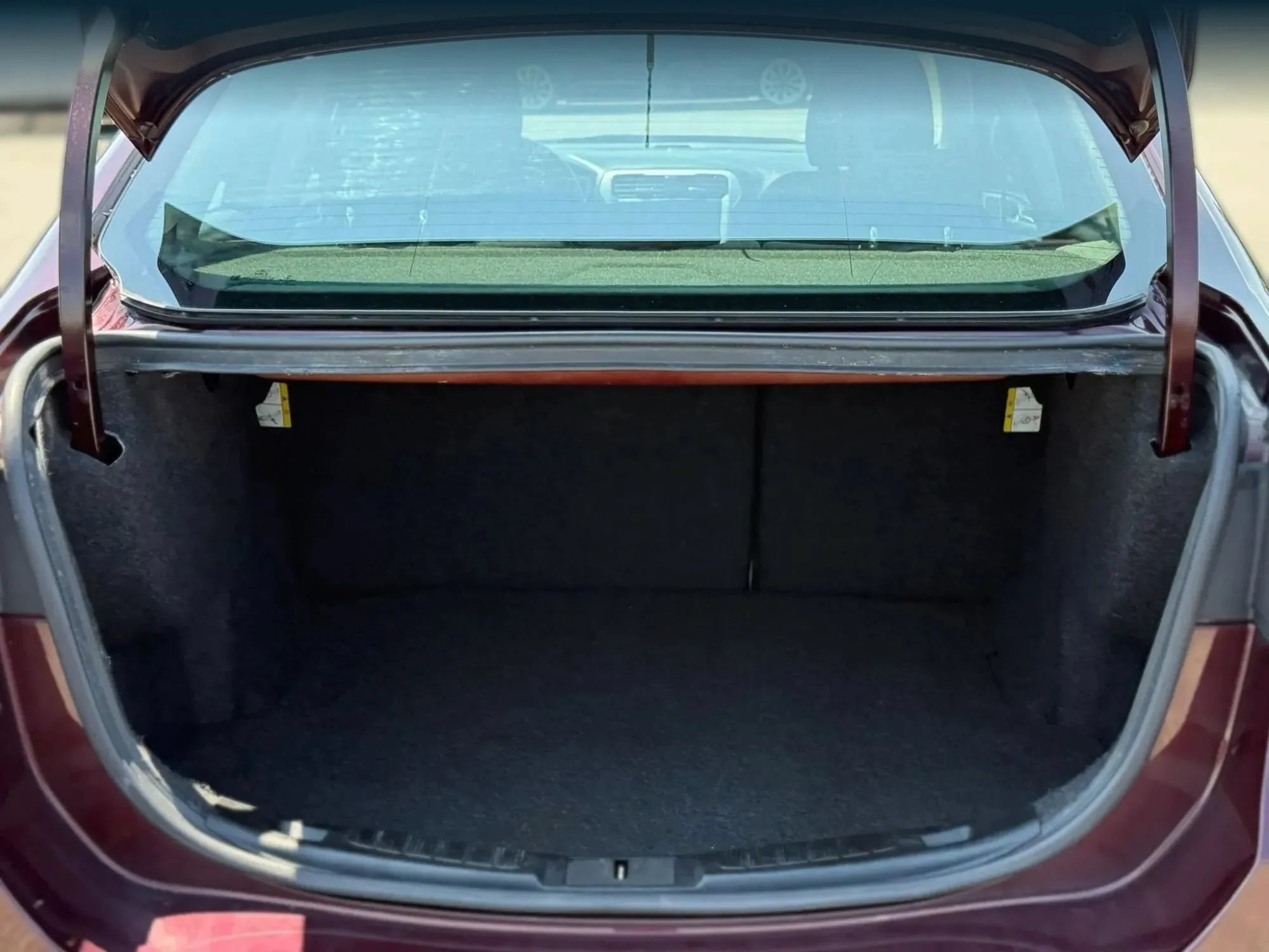 Used 2017 Ford Fusion SE FWD image 28