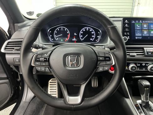 Used 2022 Honda Accord Sport image 17