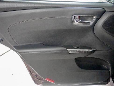 Used 2014 Toyota Avalon Limited image 36