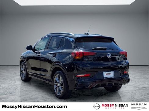 Used 2023 Buick Encore GX Select w/ Experience Buick Package FWD image 2