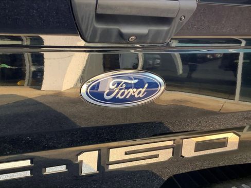 Used 2020 Ford F150 XLT w/ Equipment Group 302A Luxury AWD/4WD image 10