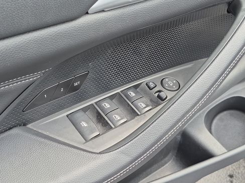 Certified 2024 BMW 430i Convertible w/ Premium Package RWD image 15