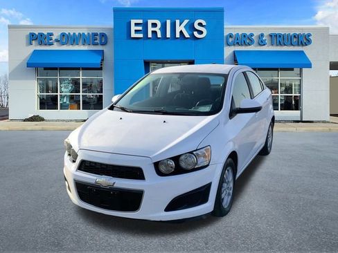 Used 2015 Chevrolet Sonic LT image 2