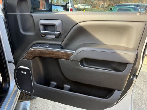 Used 2019 GMC Sierra 2500 Denali w/ Duramax Plus Package image 31