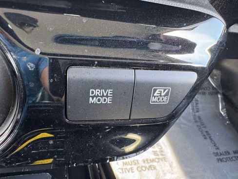 Used 2019 Toyota Prius XLE w/ Advanced Technology Package image 35