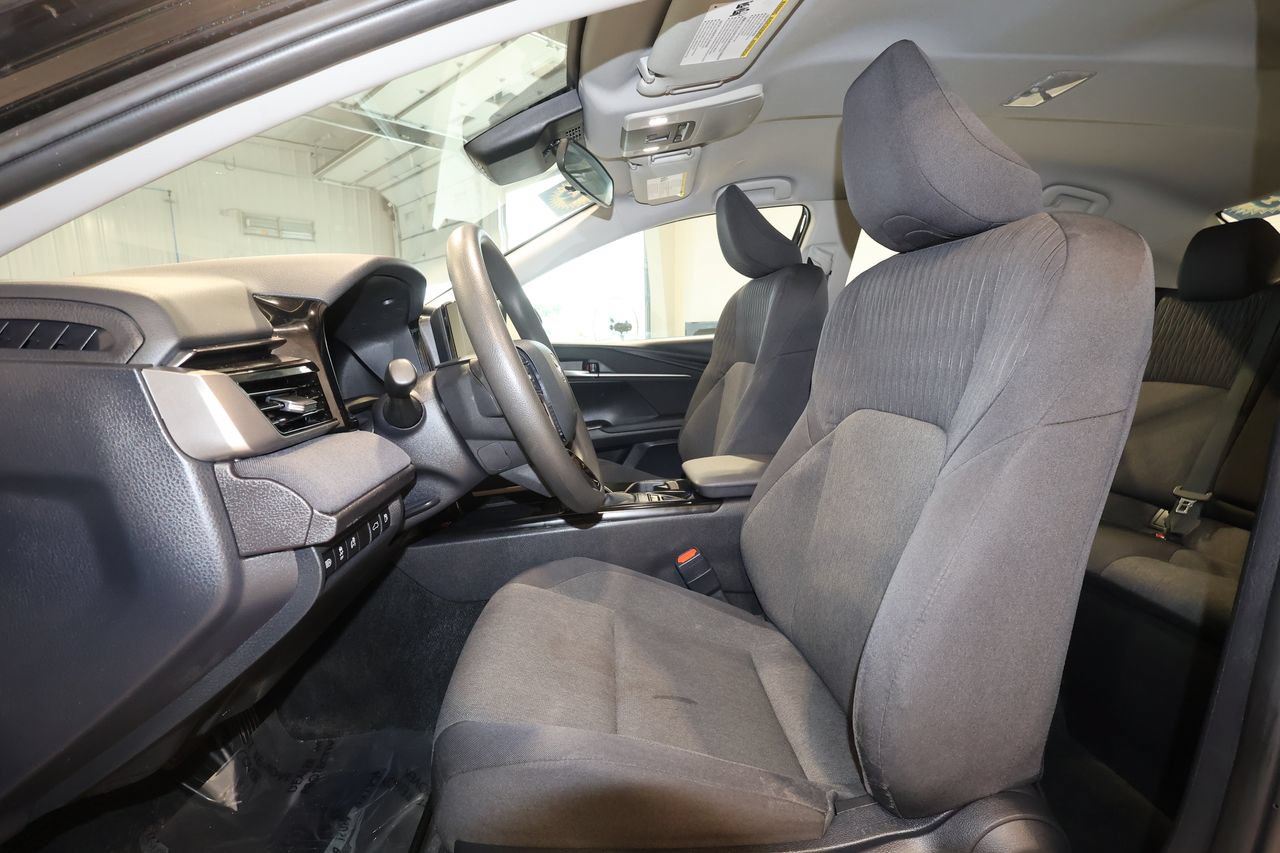Used 2025 Toyota Camry LE FWD image 22