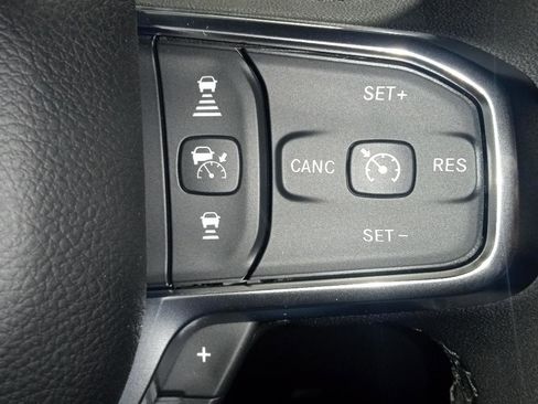 New 2026 RAM 1500 Laramie AWD/4WD image 17