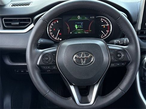 Used 2024 Toyota RAV4 XLE w/ Convenience Package image 13