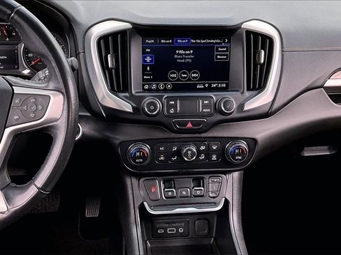 Used 2020 GMC Terrain SLE w/ Driver Convenience Package image 6