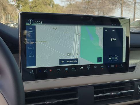 New 2026 Lincoln Corsair Premiere FWD image 17