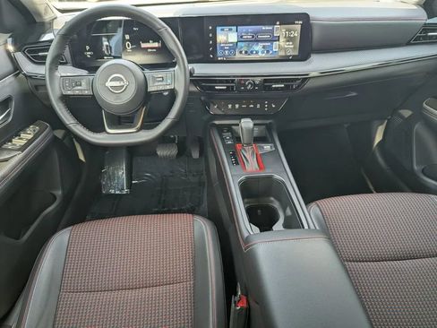 Certified 2025 Nissan Kicks SR w/ SR Premium Package FWD image 19