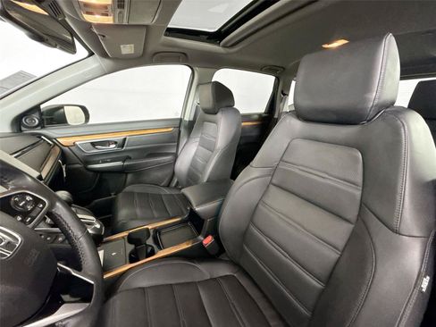 Used 2021 Honda CR-V Touring image 3