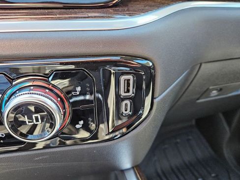 New 2026 GMC Sierra 1500 Elevation w/ Elevation Premium Package AWD/4WD image 30