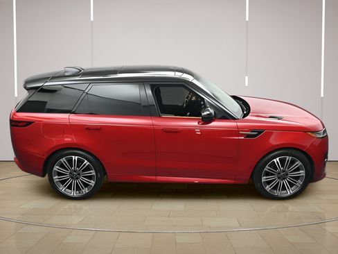 Used 2025 Land Rover Range Rover Sport Dynamic SE AWD/4WD image 36