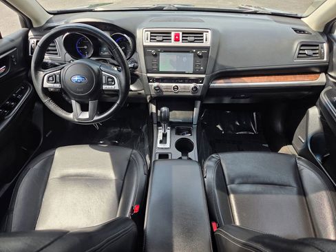 Used 2016 Subaru Outback 2.5i Limited AWD/4WD image 19
