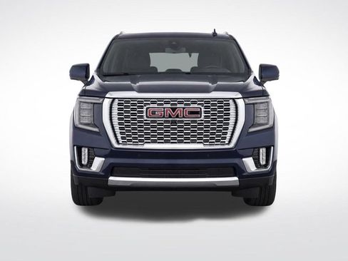 Certified 2023 GMC Yukon XL Denali w/ Denali Reserve Package AWD/4WD image 6