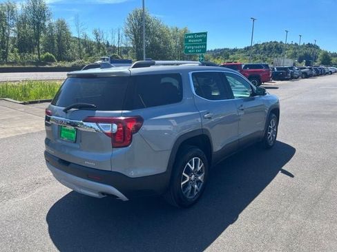 Used 2023 GMC Acadia SLT AWD/4WD image 6