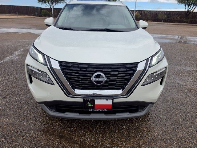 Used 2023 Nissan Rogue SV w/ SV Premium B Package FWD image 3
