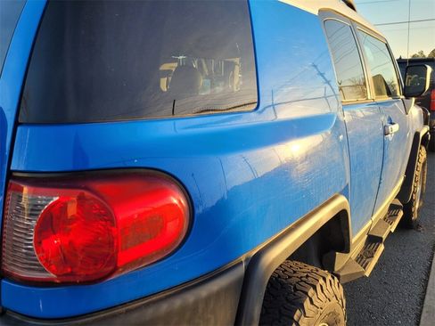 Used 2008 Toyota FJ Cruiser 4WD image 8